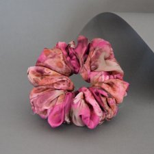 Gumka do włosów scrunchie.