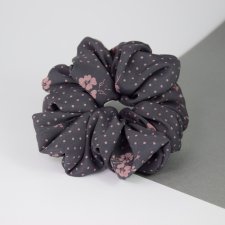 Gumka do włosów scrunchie.