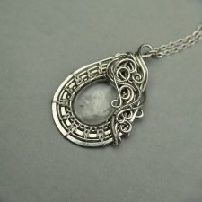 Wisiorek kryształ górski, wire wrapping, stal chirurgiczna