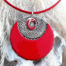 CZERWONY NASZYJNIK Z WISIORKIEM CERAMICZNYM - duży wisior na rzemieniu jubilerskim - BIŻUTERIA AUTORSKA GAIA-CERAMIKA