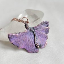 Ginkgo fiolet - piękny wisior liść na łańcuszku