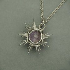 Wisiorek słoneczko ametyst, wire wrapping, stal chirurgiczna, słońce