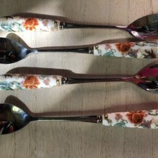 Oryginalne łyżeczki z ozdobną porcelanową rączką 4 sztuki / Angielski komplet