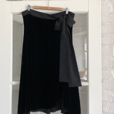 EXCLUSIVE BY TARA / JEDWAB