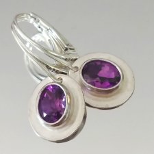 AMETYSTY W ELEGANCKICH KOLCZYKACH