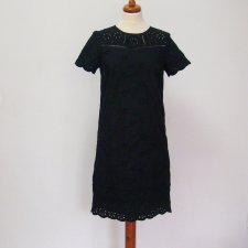 M&S* czarna ażurowa haftowana sukienka S/M