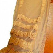 tiulowa spódnica, koronka, haft, indyjska