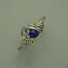Mini pierścionek lapis lazuli, wire wrapping stal chirurgiczna