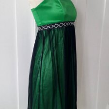 sukienka. zielona z czarnym tiulem