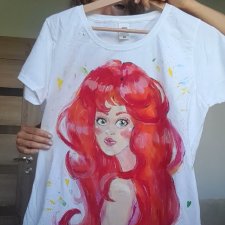 Artystyczna koszulka, idealna na prezent, kobieca, urocza, unikatowa, jedyna i oryginalna, kobieca twarz, energetyczna, wibrujące kolory, obraz