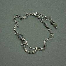 Bransoletka półksiężyc z labradorytem, wire wrapping księżyc, labradoryt