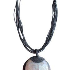 naszyjnik vintage muszla Efektowny