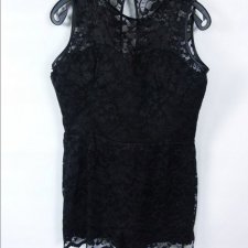 Lipsy krótki koronkowy kombinezon koronka 16 / 42 - XL