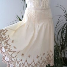 kremowa spódnica, haft roz 38/40