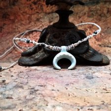 Choker LUNULA Słowiańska księżyc porcelanowy błekitny ~ Slavic Porcelain ~ mikro makrama
