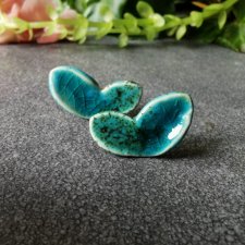 Ceramiczne kolczyki wkrętki turkusowe