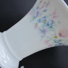Wedgwood seria Angela bone china made in England  szlachetna porcelana użytkowa kolekcjonerska