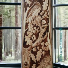 Jeleń i Kruk - Strażnicy Lasu, obraz na drewnie, ścienna dekoracja drewniana, pirografia