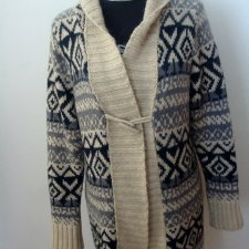 DALBE- WZORZYSTY SWETER