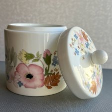 Meadow Sweet ❤ Wedgwood - Herbatnica - Pojemnik ❤ Hathaway Rose