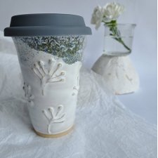 Kubek ceramiczny z pokrywką 2
