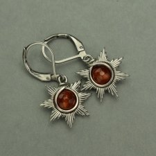 Kolczyki różowe słoneczka czerwony karneol, wire wrapping, stal chirurgiczna, słońce