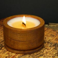 Sojowa świeca w drewnie mahoniowym, zero waste