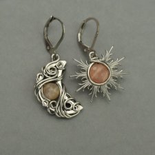 Asymetryczne kolczyki słońce i księżyc kamień słoneczny, stal chirurgiczna, wire wrapping