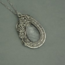 Wisiorek kryształ górski, wire wrapping, stal chirurgiczna