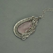 Wisiorek kwarc różowy, wire wrapping, duży wisior unikatowy