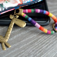 brelok do kluczy boho z ŻYRAFĄ RAINBOW STARE ZŁOTO