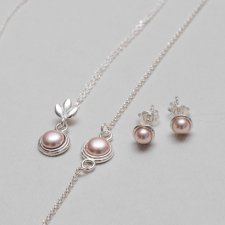 Srebrny (925) komplet biżuterii z perłami Preciosa.
