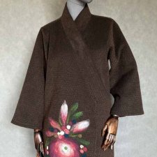 Kimono z wełny malowane wełną.
