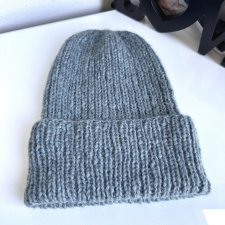 Ciepła czapka ręcznie robiona wywijana CHMURKA Alpaka 45 Morze Północne - od ręki