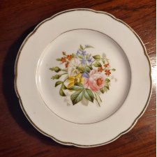 mały talerz do dekaracji