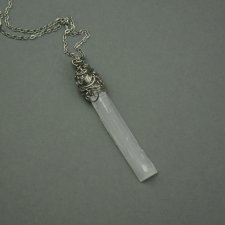 Wisiorek talizman selenit kamień księżycowy wire wrapping stal chirurgiczna