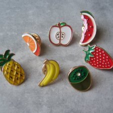 PIN BROSZKI OWOCE - 7 SZTUK