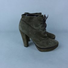 Miss Kg zamszowe wiązane botki khaki obcas / 40 - 25,5 cm