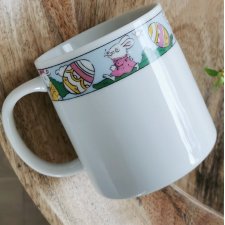 Kubek z króliczkami na wielkanoc
