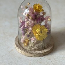 Szklana kopuła z suszonymi roślinami, prezent na Dzień Matki, podziękowanie dla Rodziców