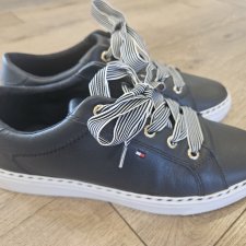 Tommy Hilfiger Trampki 40