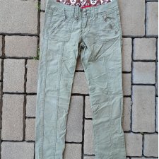 Spodnie khaki 9-10 lat