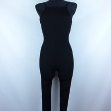 Bershka prążkowany kombinezon na ramiączkach black / S