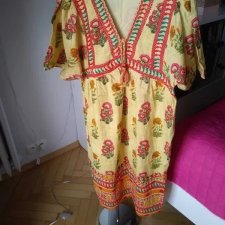 Sukienka letnia midi.