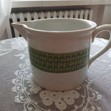 Dzbanek porcelanowy firmy Altrohlau.
