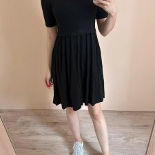 Marks & Spencer S 36 94% wiskoza czarna sukienka elastyczna  przyjemna lejący materiał