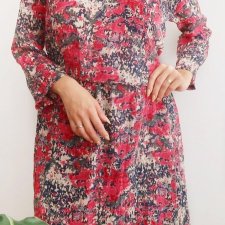delikatna sukienka M