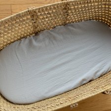 Prześcieradło na gumce do gondoli do wóżka do kołyski bawełniane muślin
