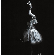 Dance 7 - Seria Taniec (A4) - rysunek ręcznie rysowany, biały i czarny tusz, papier
