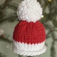 Mini-czapeczka, ozdoba na choinkę, czerwono-biała, 1 szt.